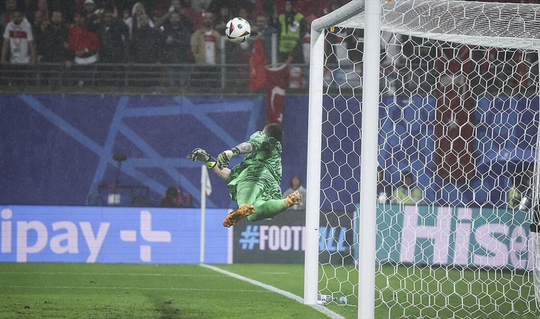 A Milli Futbol Takımı'nın kalecisi Mert Günok, 2024 Avrupa Şampiyonası'na