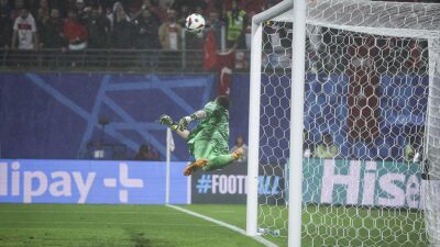 A Milli Futbol Takımı'nın kalecisi Mert Günok, 2024 Avrupa Şampiyonası'na