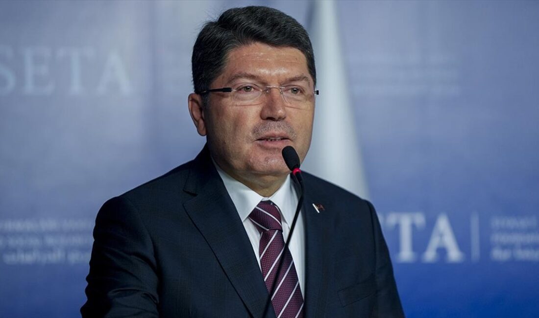 ANKARA (AA) – SETA’nın 15 Temmuz Sempozyumu’na katılan Bakan Tunç,