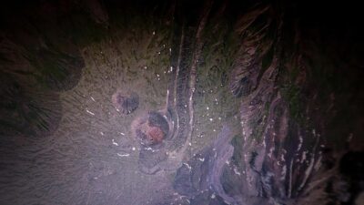 Yurdun en yüksek noktası olan 5 bin 137 metre rakımlı