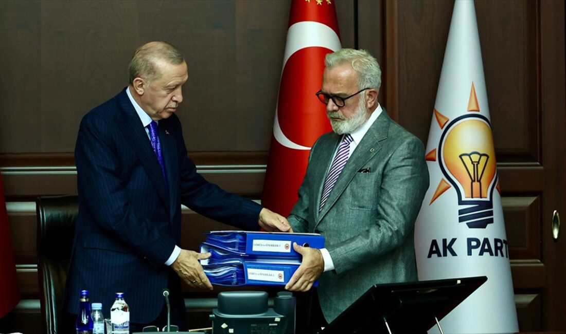Yenişehirlioğlu, "Evvela insan ardından hayvan ve çevre sağlığını tesis etmek