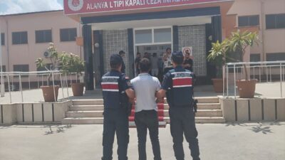 ANTALYA (AA) – Antalya'nın Alanya ilçesinde hakkında 25 yıl 8