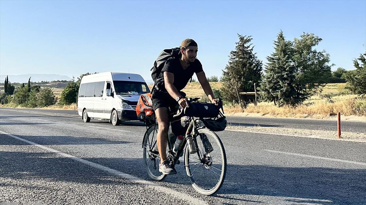 Almanya'da yaşayan üniversite öğrencisi Rojan Paul Gergerli baba ocağı Adıyaman'a