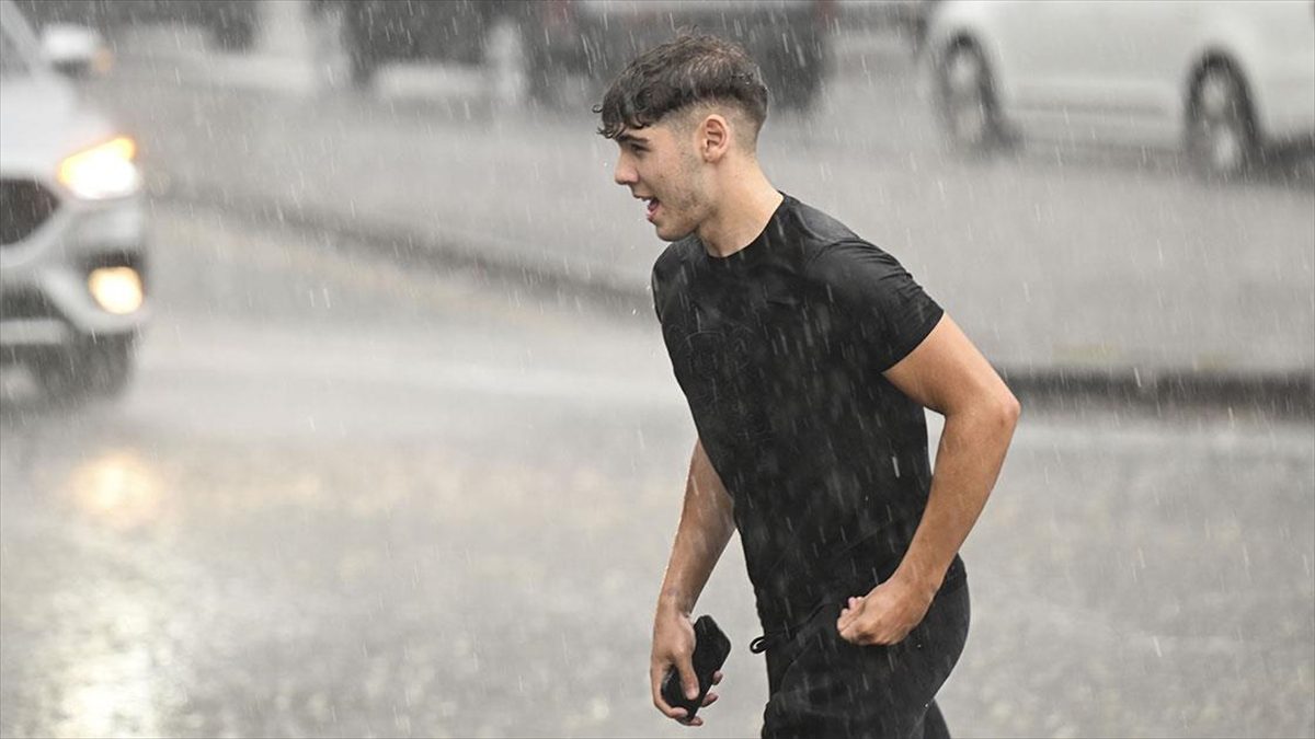 ANKARA (AA) – Meteoroloji Genel Müdürlüğünden yapılan açıklamaya göre, öğleden