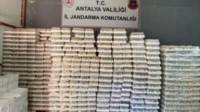 ANTALYA (AA) – Antalya'nın Kemer ilçesinde 800 litre bandrolsüz kaçak