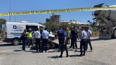 ANTALYA (AA) – Antalya'nın Gazipaşa ilçesinde beton mikseri ile çarpışan
