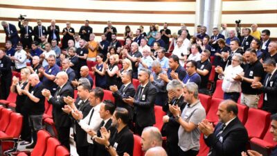 ANTALYA (AA) – Antalya'nın Kemer ilçesinde geçirdiği tekne kazası sonucu