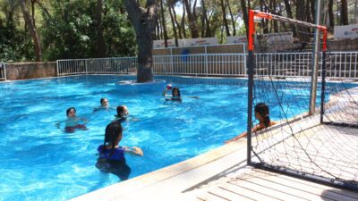 ANTALYA (AA) – Antalya Büyükşehir Belediyesi "Gençlik yaz kampı" ilçelerden