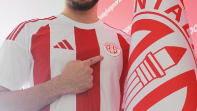 ANTALYA (AA) – Süper Lig ekiplerinden Antalyaspor, kaleci Abdullah Yiğiter’i