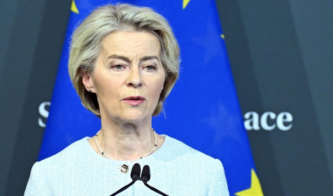 AP'de yeni kurulan aşırı sağcı grubun temsilcisi Christine Anderson, AB