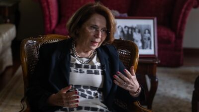 Prof. Dr. Ayata, "Babam Turan Güneş ve Bülent Ecevit, 'başka