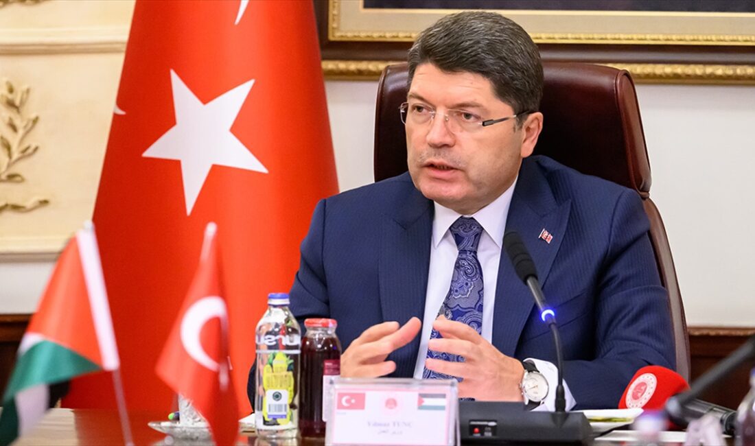 Adalet Bakanı Tunç, "(İsrail) Bir devlet gibi hareket etmiyor maalesef.