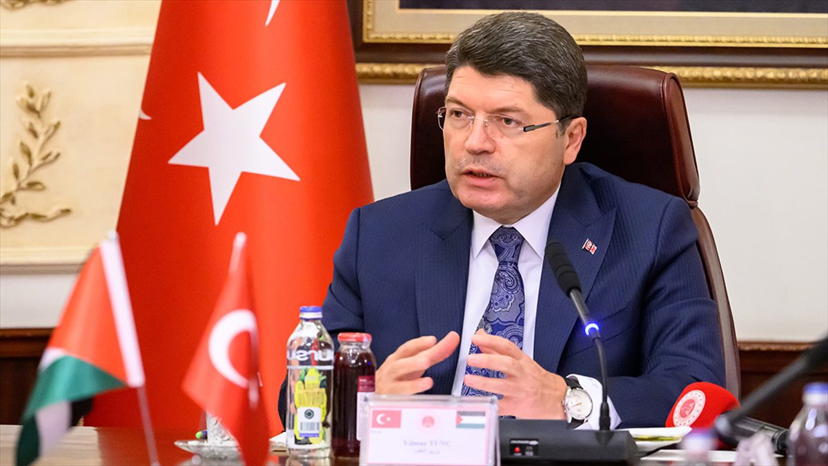 Adalet Bakanı Tunç, "(İsrail) Bir devlet gibi hareket etmiyor maalesef.