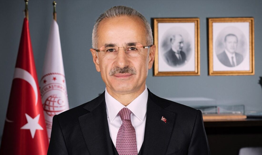 Ulaştırma ve Altyapı Bakanı Abdulkadir Uraloğlu, 15 Temmuz'un, vatanın bölünmez