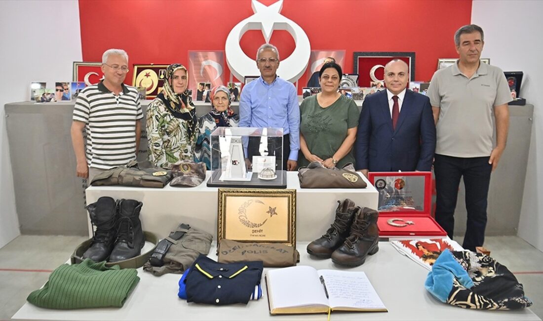 Ulaştırma ve Altyapı Bakanı Abdulkadir Uraloğlu, FETÖ'nün 15 Temmuz 2016'daki