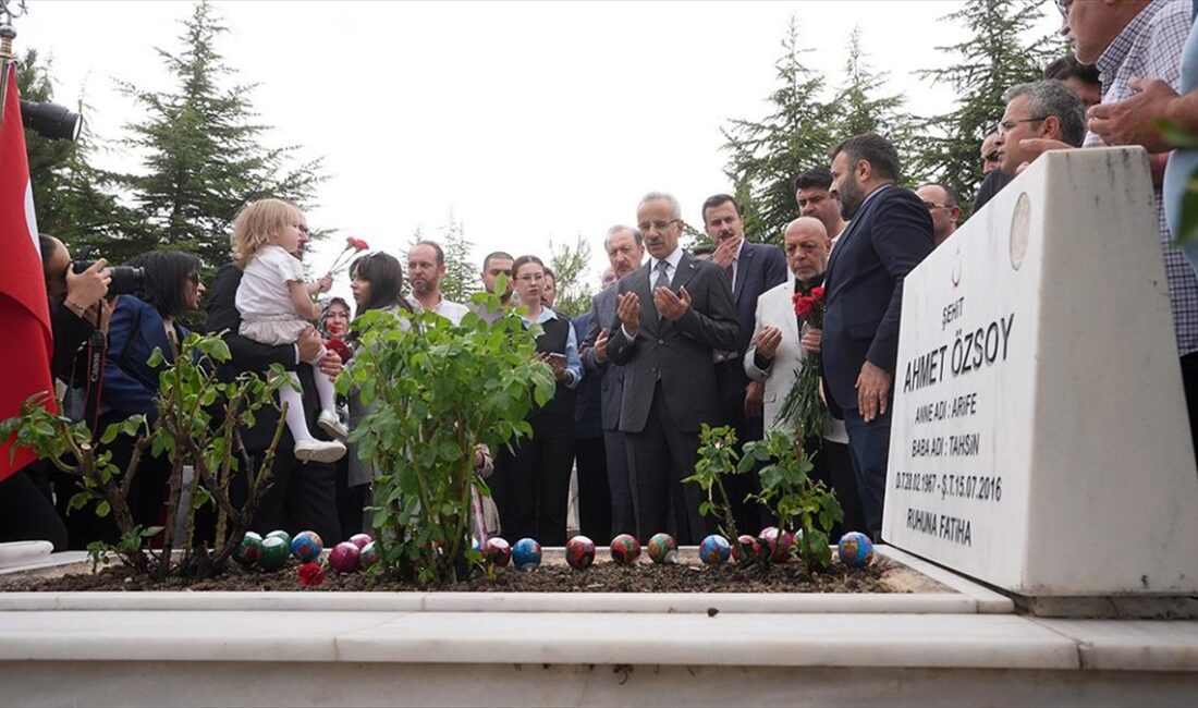 Ulaştırma ve Altyapı Bakanı Abdulkadir Uraloğlu, Fetullahçı Terör Örgütü'nün (FETÖ)