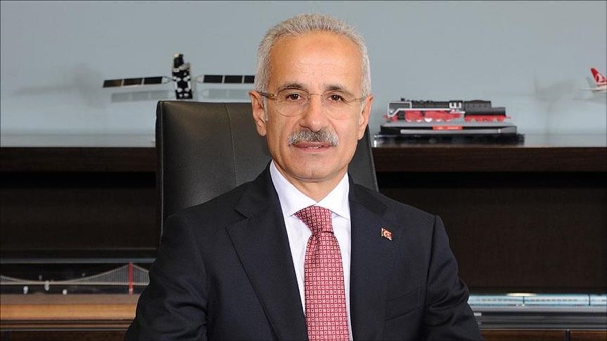 Bakan Uraloğlu, Microsoft'a siber güvenlik hizmeti veren CrowdStrike'tan kaynaklanan küresel