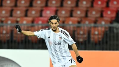 Beşiktaş Kulübü, sağ bek oyuncusu Tayfur Bingöl'ü Trendyol Süper Lig'in