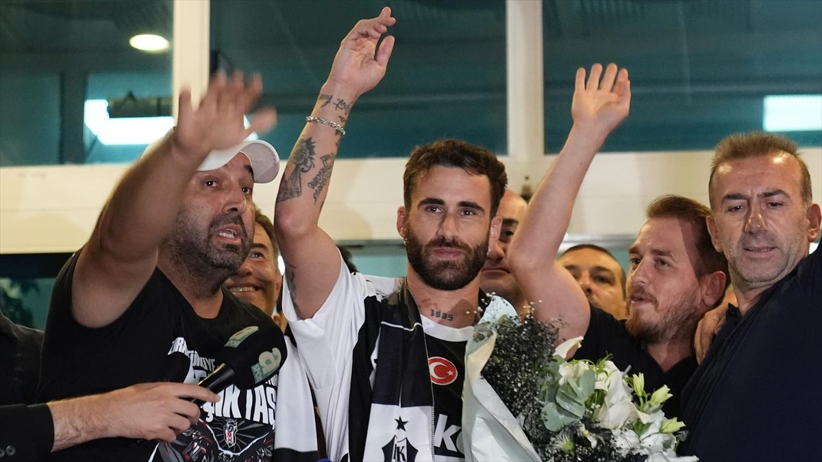 İSTANBUL (AA) – Kulüpten yapılan açıklamaya göre, 31 yaşındaki Portekizli