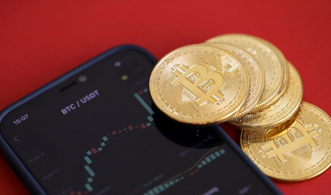 Kripto para birimi Bitcoin'in fiyatı, eski ABD Başkanı Donald Trump'a