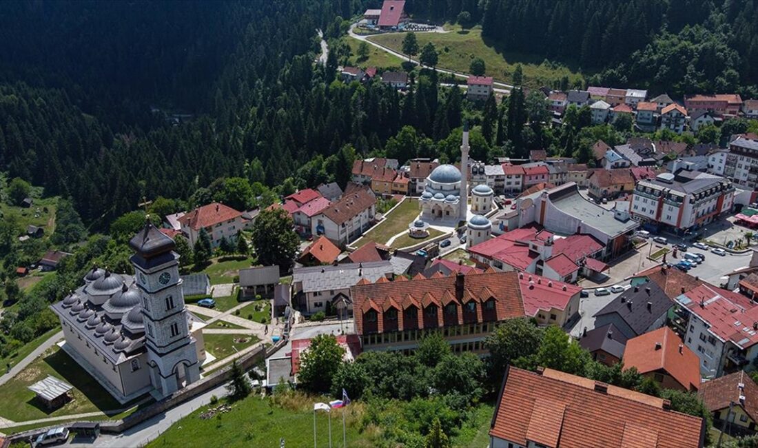 Bosna Hersek'te 1992-1995'teki savaşta Sırplar tarafından ortadan kaldırılan ve Vakıflar