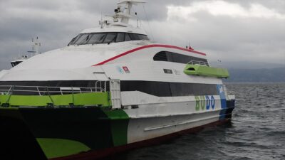 Bursa Büyükşehir Belediyesince Bursa ile İstanbul arasında işletilen deniz otobüsü