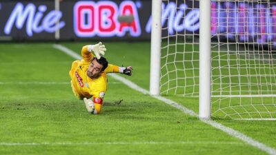 Trendyol Süper Lig ekiplerinden Çaykur Rizespor, sözleşmesi sona eren kaleci