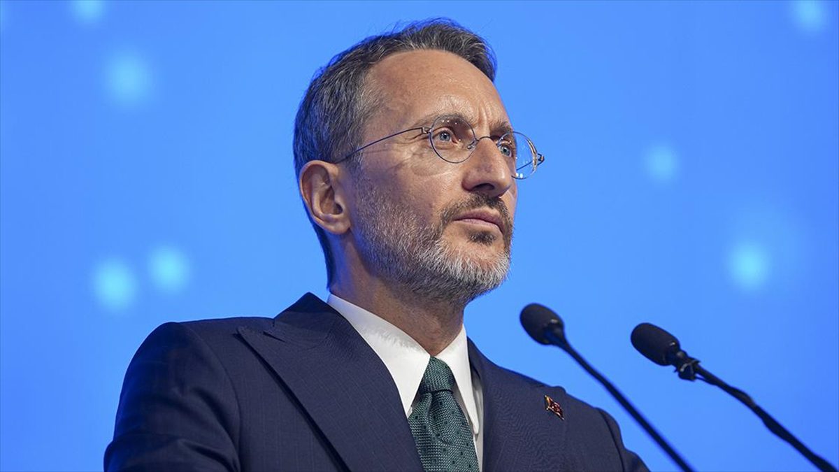 Cumhurbaşkanlığı İletişim Başkanı Fahrettin Altun, Srebrenitsa Soykırımı'nda hayatını kaybedenleri anarak,
