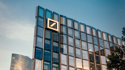 Deutsche Bank Ortadoğu ve Doğu Avrupa Araştırma Müdürü Hans-Christian Wietoska,