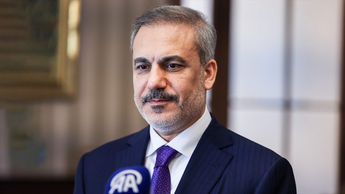 Dışişleri Bakanı Hakan Fidan, İran'da cumhurbaşkanı seçimini kazanan Mesud Pezeşkiyan'ın