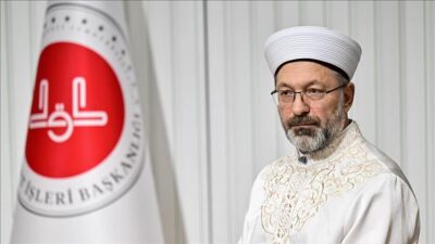 ANKARA (AA) – Erbaş, sosyal medya hesabından, Ayasofya’nın minarelerinden ezan