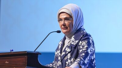 Emine Erdoğan, ailenin güçlü yarınların, barış ve huzur dolu bir