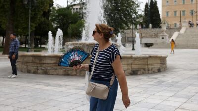 Son yılların en kurak haziranını geride bırakan Yunanistan'da, başkent Atina'nın