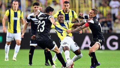UEFA Şampiyonlar Ligi 2. eleme turunda 4-3'lük ilk maçında rövanşında