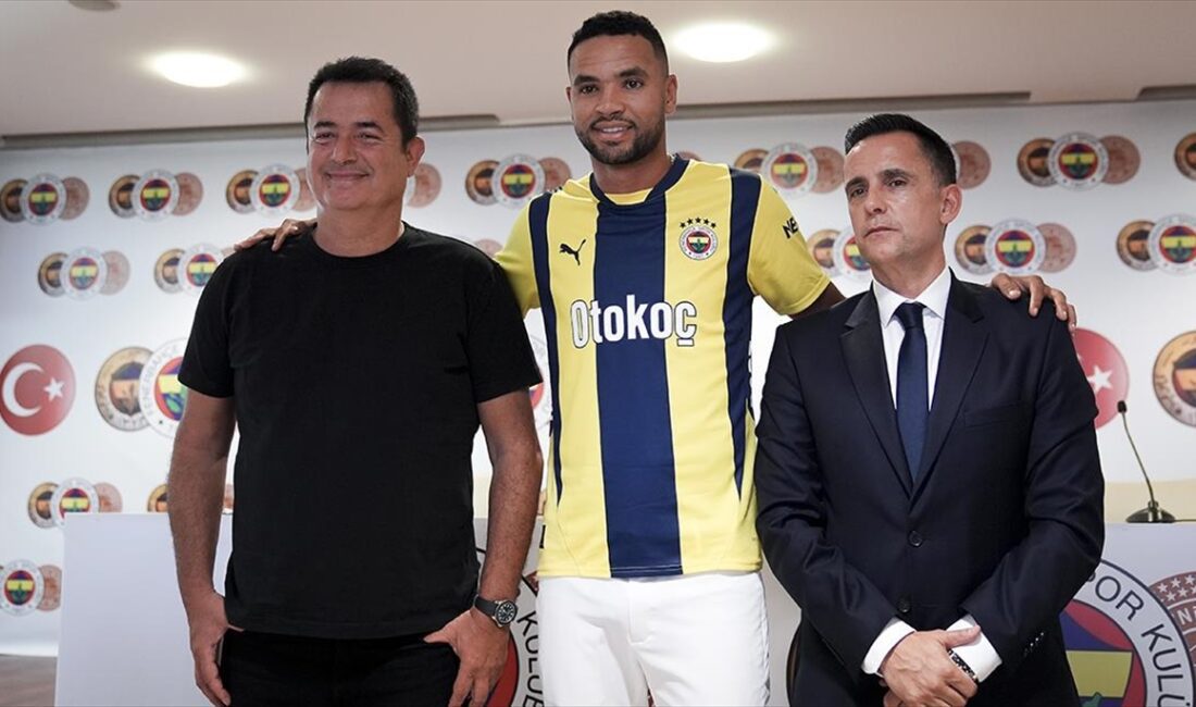İSTANBUL (AA) – Ülker Stadı’nda gerçekleştirilen imza töreninde, Youssef En-Nesyri’nin