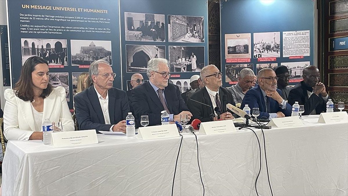 Fransa’daki Müslüman toplumu, ilk turunda aşırı sağcı Ulusal Birlik (RN)