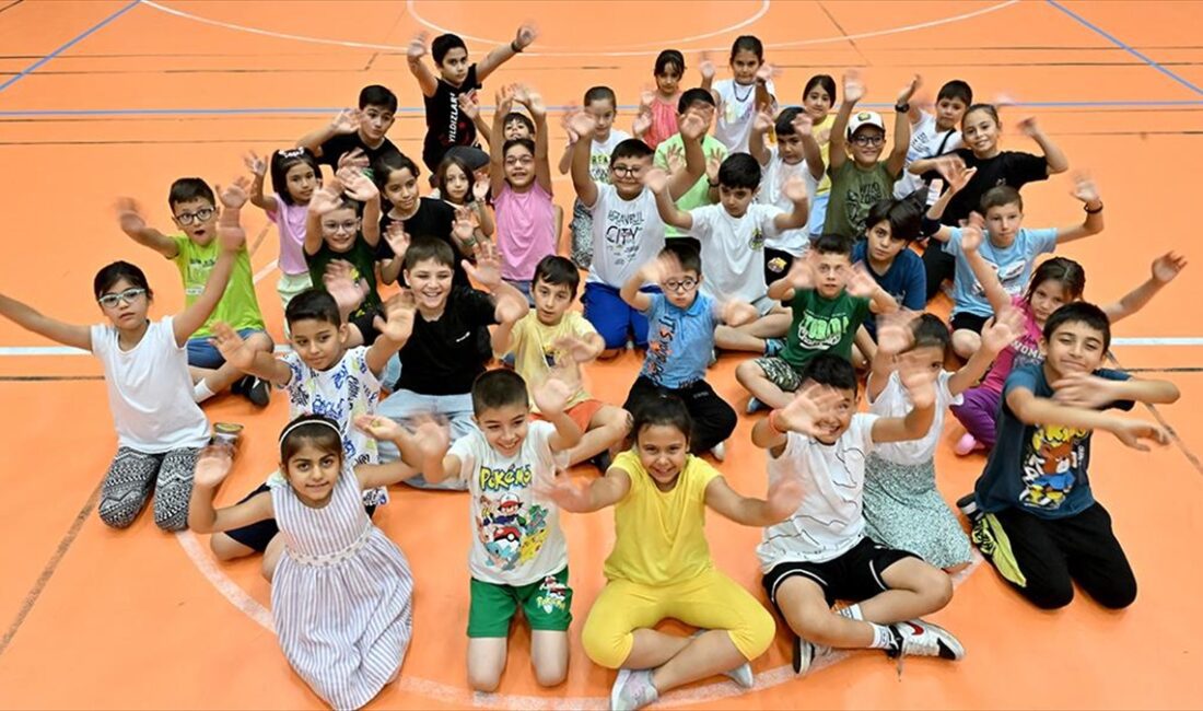 Gençlik Hizmetleri Genel Müdürü Efendioğlu, "Yaz okullarında gün gün değişen