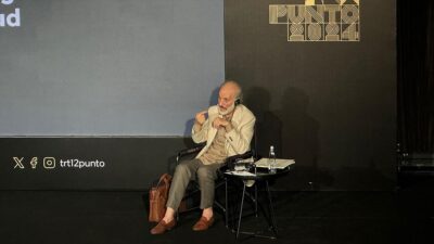 İSTANBUL (AA) – Aslen Suriyeli olan 65 yaşındaki usta oyuncu,