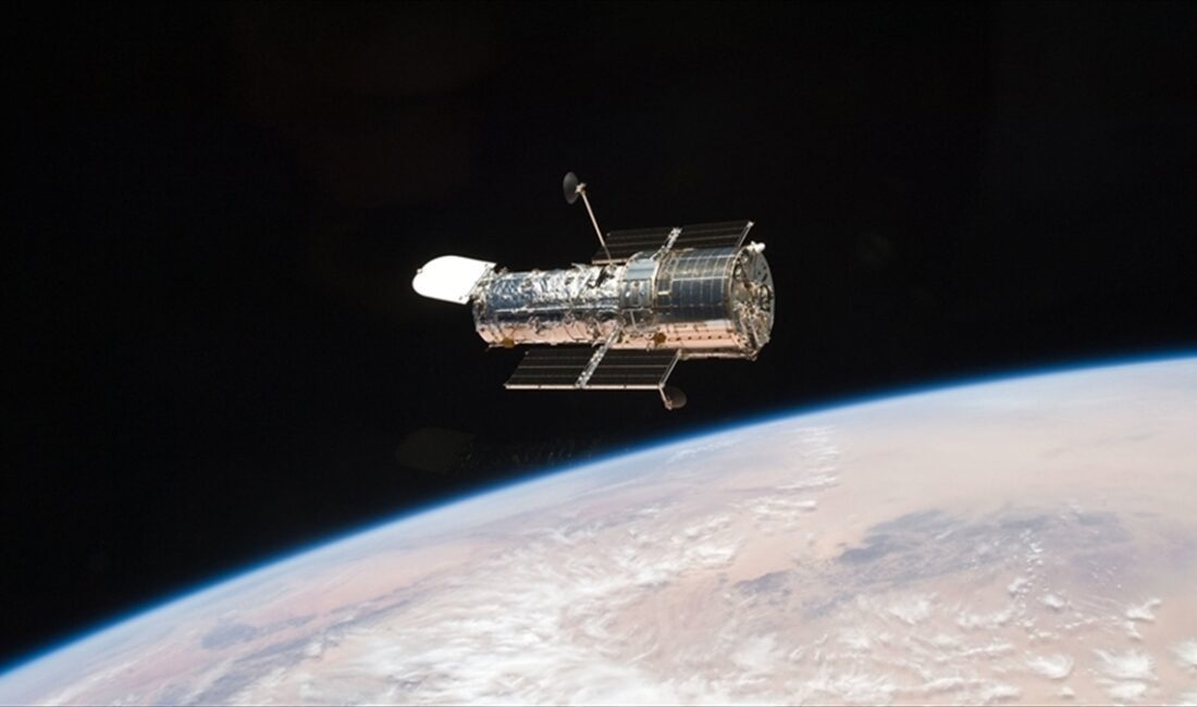 Hubble Uzay Teleskobu, Dünya'ya 17 bin 700 ışık yılı uzaklıktaki