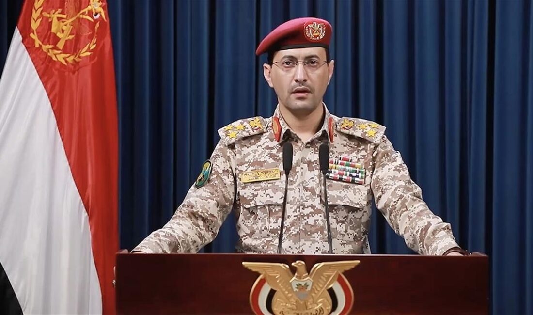 Yemen'deki İran destekli Husiler, İsrail'in güneyindeki Eylat kentinin balistik füzelerle