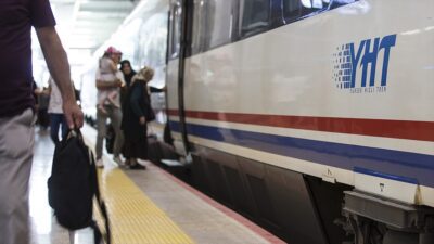 Bakan Uraloğlu, emeklilere indirimli bilet uygulamasının büyük ilgi gördüğünü belirterek,