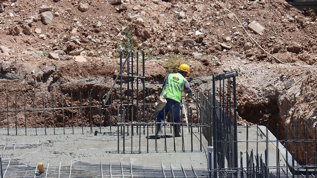 İnşaat sektöründe ücretli çalışan sayısı, mayıs ayı itibarıyla 1 milyon