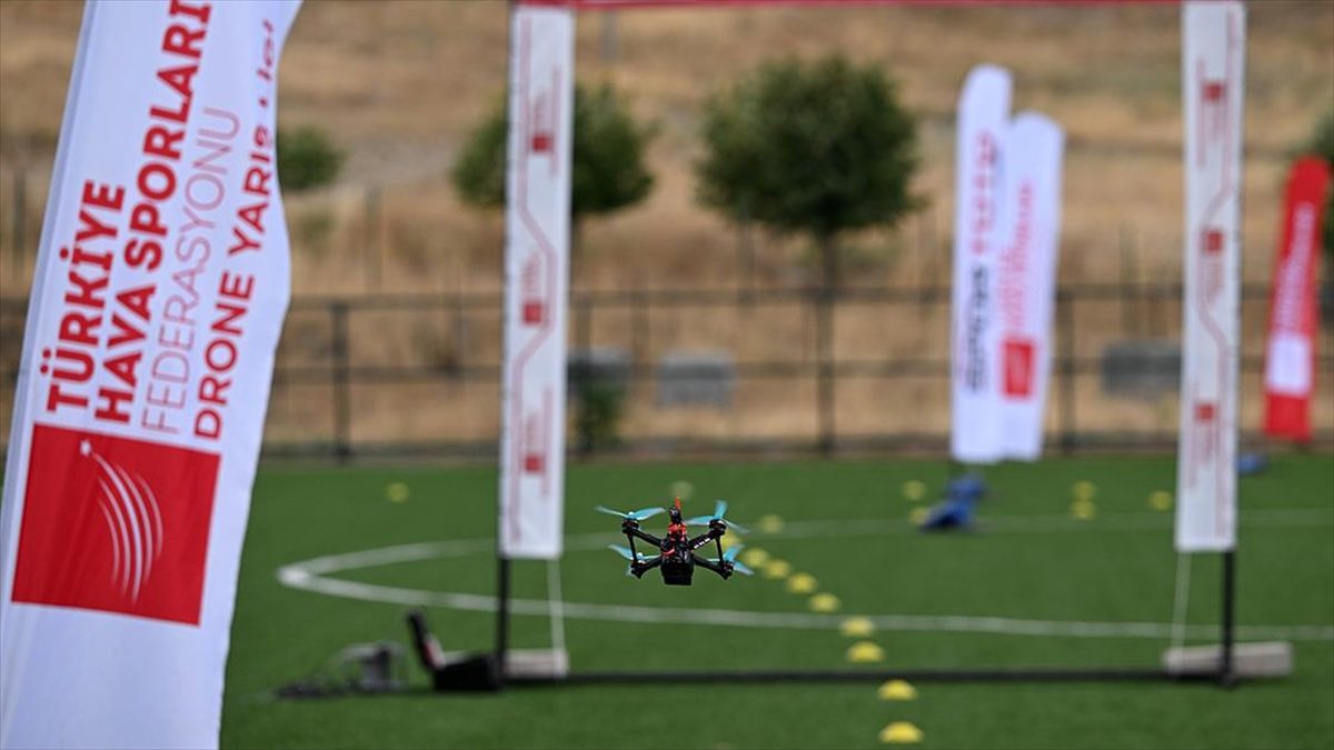Ankara ayağı tamamlanan şampiyonanın 3 Ağustos'taki İstanbul etabında, finalde mücadele