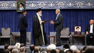 İran'da 5 Temmuz'da yapılan cumhurbaşkanlığı seçimlerinin ikinci turunu kazanan Mesud