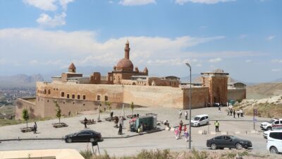 AĞRI (AA) – Valilik koordinesinde İl K&uuml;lt&uuml;r ve Turizm M&uuml;d&uuml;rl&uuml;ğ&uuml;