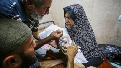 İsrail ordusunun Gazze Şeridi'nin çeşitli bölgelerine düzenlediği saldırılarda en az