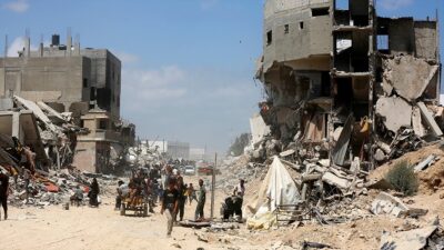 İsrail ordusu, Gazze Şeridi'ne yönelik saldırılarını 299. gününde sürdürerek sivil