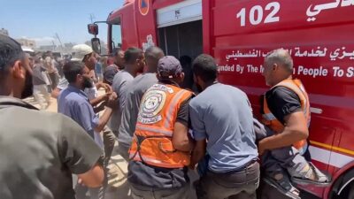 İsrail ordusunun Gazze Şeridi'nin orta kesimine düzenlediği saldırılarda 17'si aynı