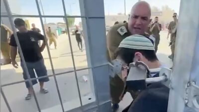 İsrail'in Guantanamosu olarak adlandırılan güneydeki Negev Çölü'nde bulunan Sde Teiman