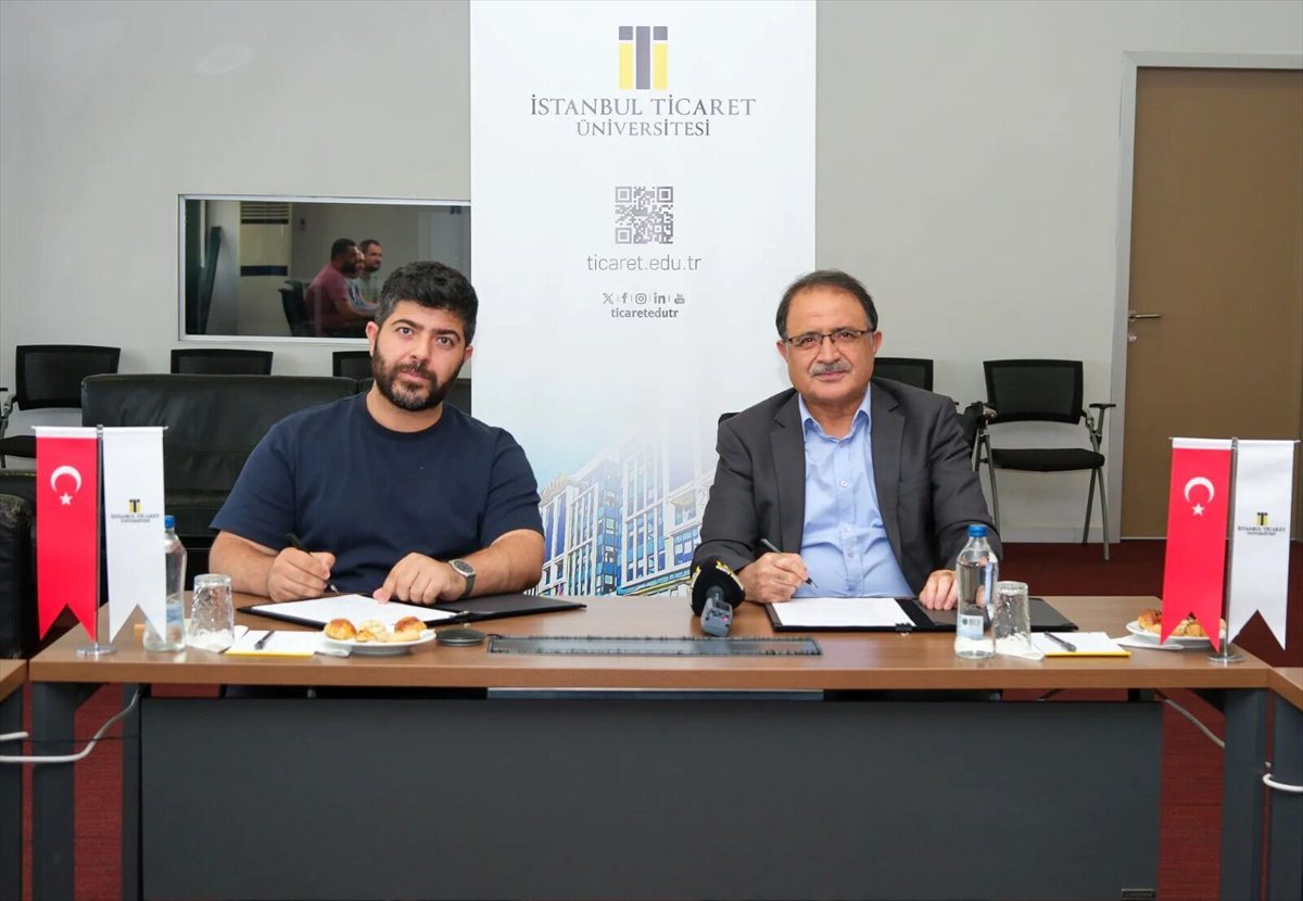 - Anlaşma ile üniversite öğrencileri, günün her saatinde sanal laboratuvarlara